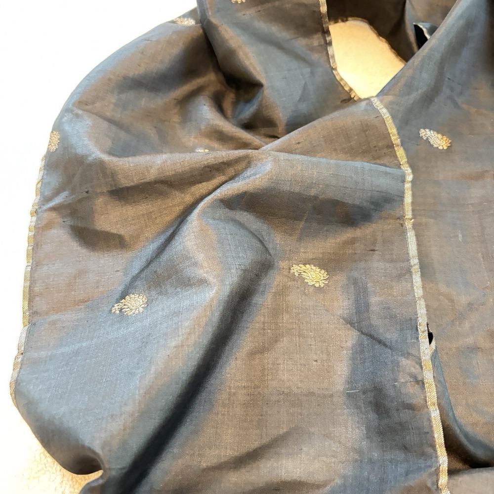 Royal Silk Scarf Black Silk With Gold Metallic Motif And Trim Elegant Art Lux - Picture 7 of 12
